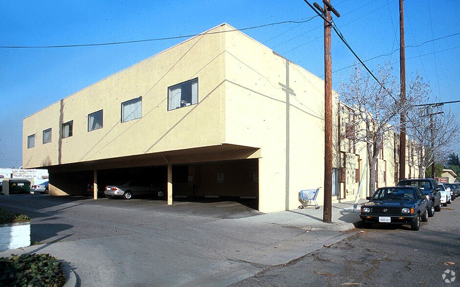 5301 Laurel Canyon Blvd, North Hollywood, CA à louer - Photo de l’immeuble – Image 2 sur 37