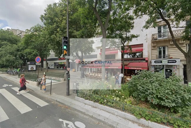 Plus de détails pour Local commercial à louer