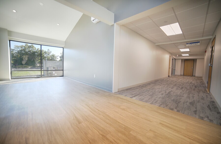1001-1019 S Broad St, Lansdale, PA à louer - Photo intérieure – Image 3 sur 4