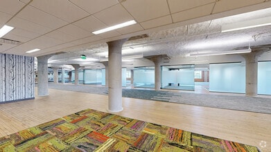 675 Ponce de Leon Ave NE, Atlanta, GA à louer Numérisation 3D Matterport– Image 1 sur 2
