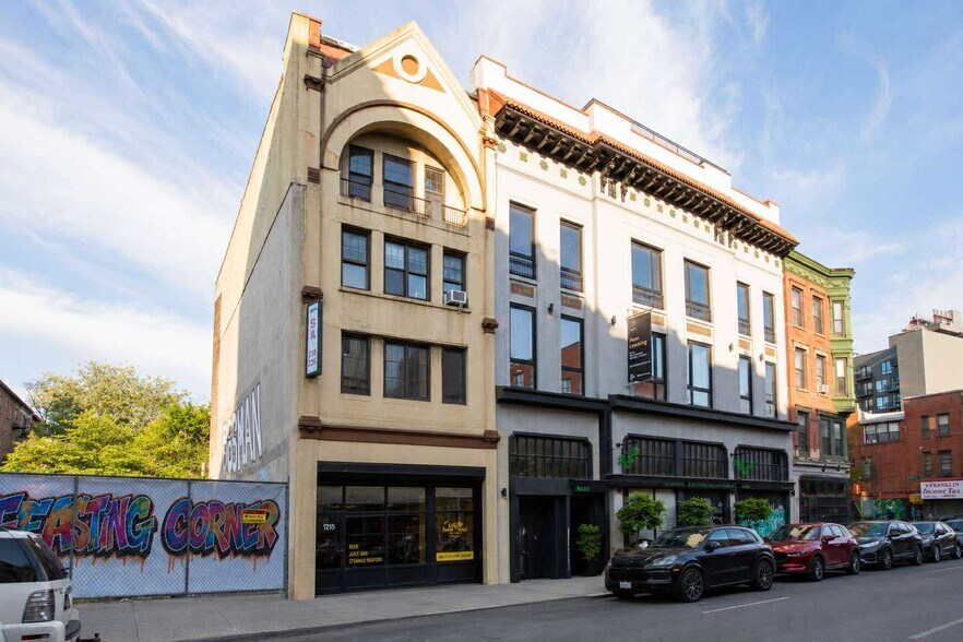1215 Bedford Ave, Brooklyn, NY à vendre - Photo de l’immeuble – Image 2 sur 8