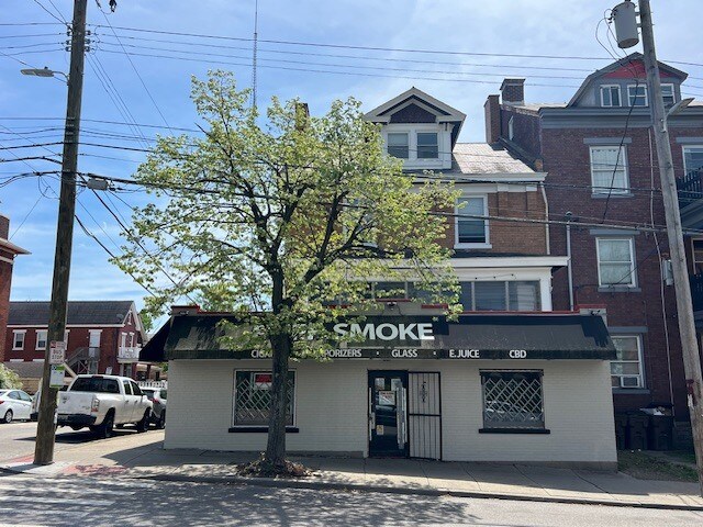 261 W Mcmillan St, Cincinnati, OH à louer - Photo de l’immeuble – Image 1 sur 2