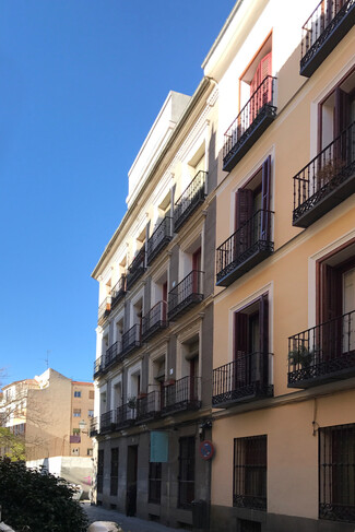 Plus de détails pour Calle del Almendro, 4, Madrid - Local commercial à louer