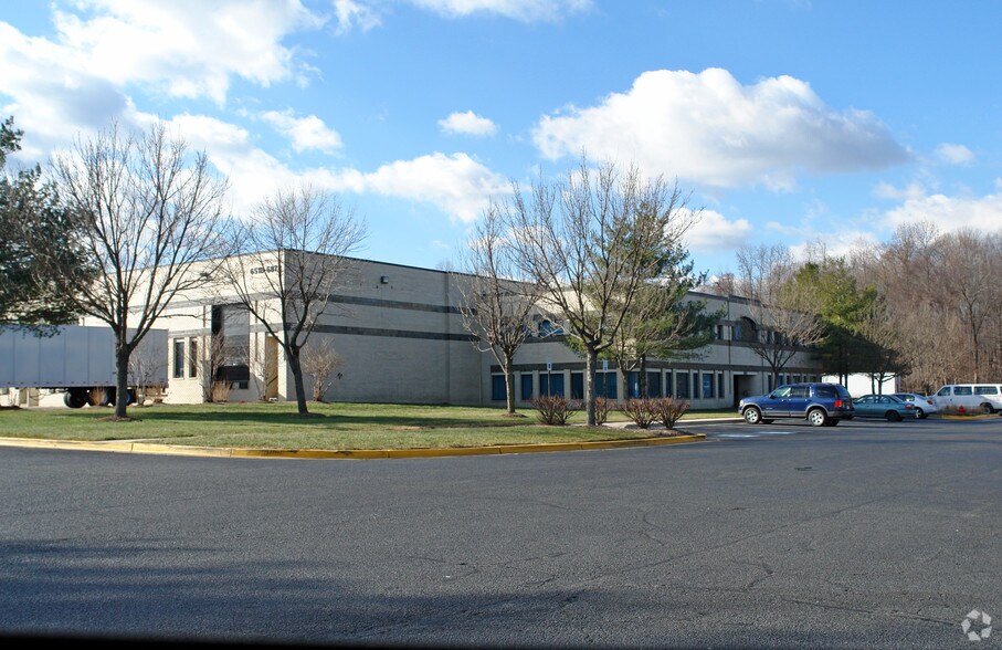 651-687 Commerce Dr, Upper Marlboro, MD à louer - Photo de l’immeuble – Image 3 sur 5