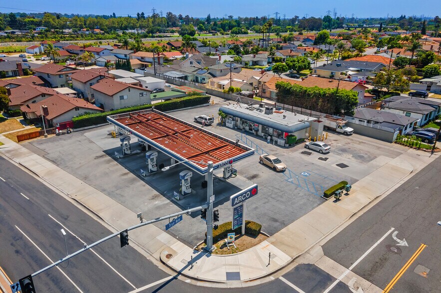 9706 Telegraph Rd, Downey, CA à vendre - Photo de l’immeuble – Image 3 sur 19