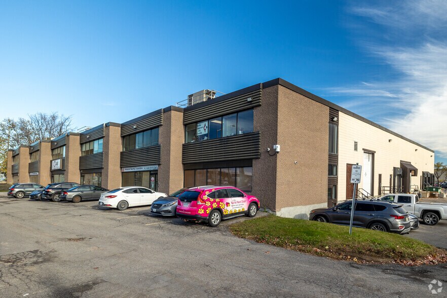 720-740 Belfast Rd, Ottawa, ON à louer - Photo de l’immeuble – Image 3 sur 6