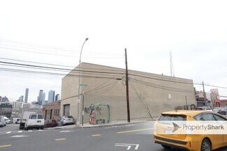 Plus de détails pour 3405 Greenpoint Ave, Long Island City, NY - Industriel/Logistique à vendre