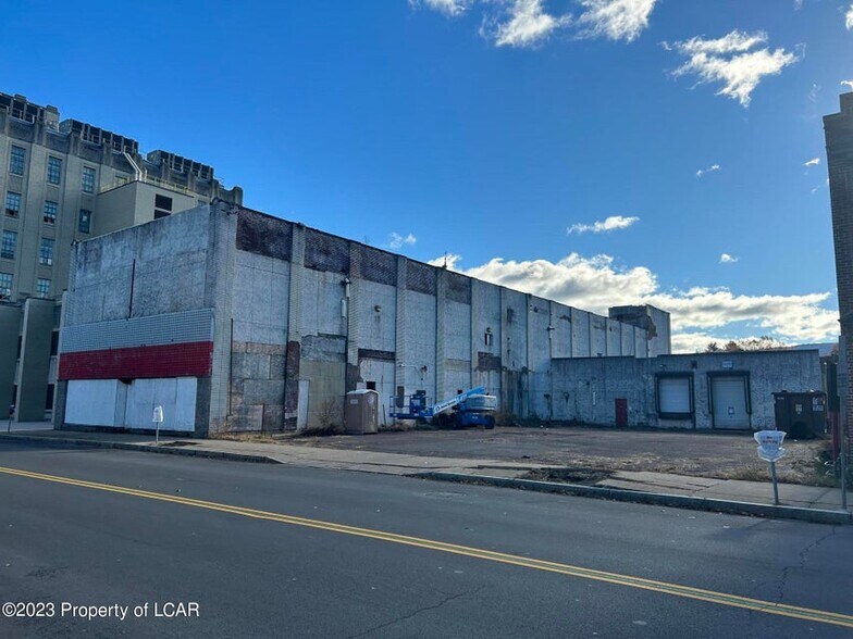 240-242 Main St, Wilkes Barre, PA à vendre - Photo de l’immeuble – Image 3 sur 3