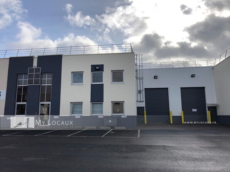 Local d’activités dans Gennevilliers à louer - Photo de l’immeuble – Image 1 sur 6