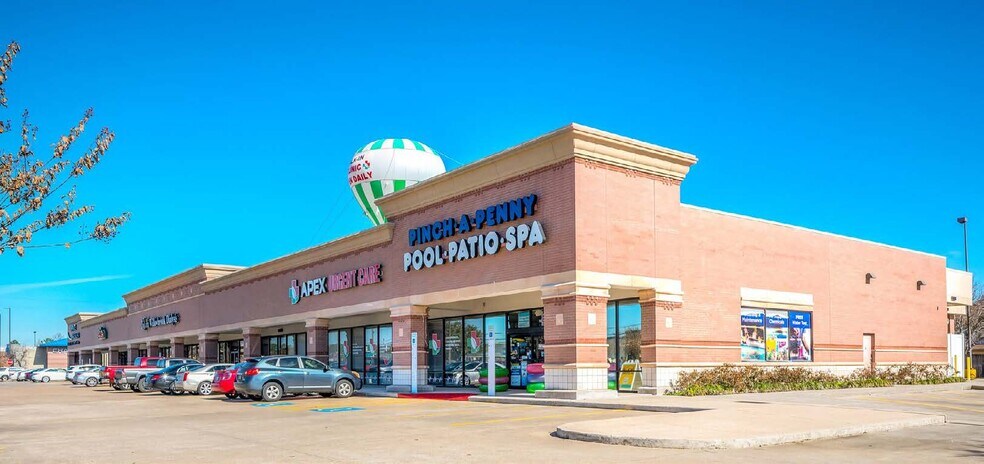 12120-12234 Jones Rd, Houston, TX à louer - Photo de l’immeuble – Image 3 sur 7