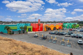 Plus de détails pour 910 SE Military Dr, San Antonio, TX - Local commercial à louer