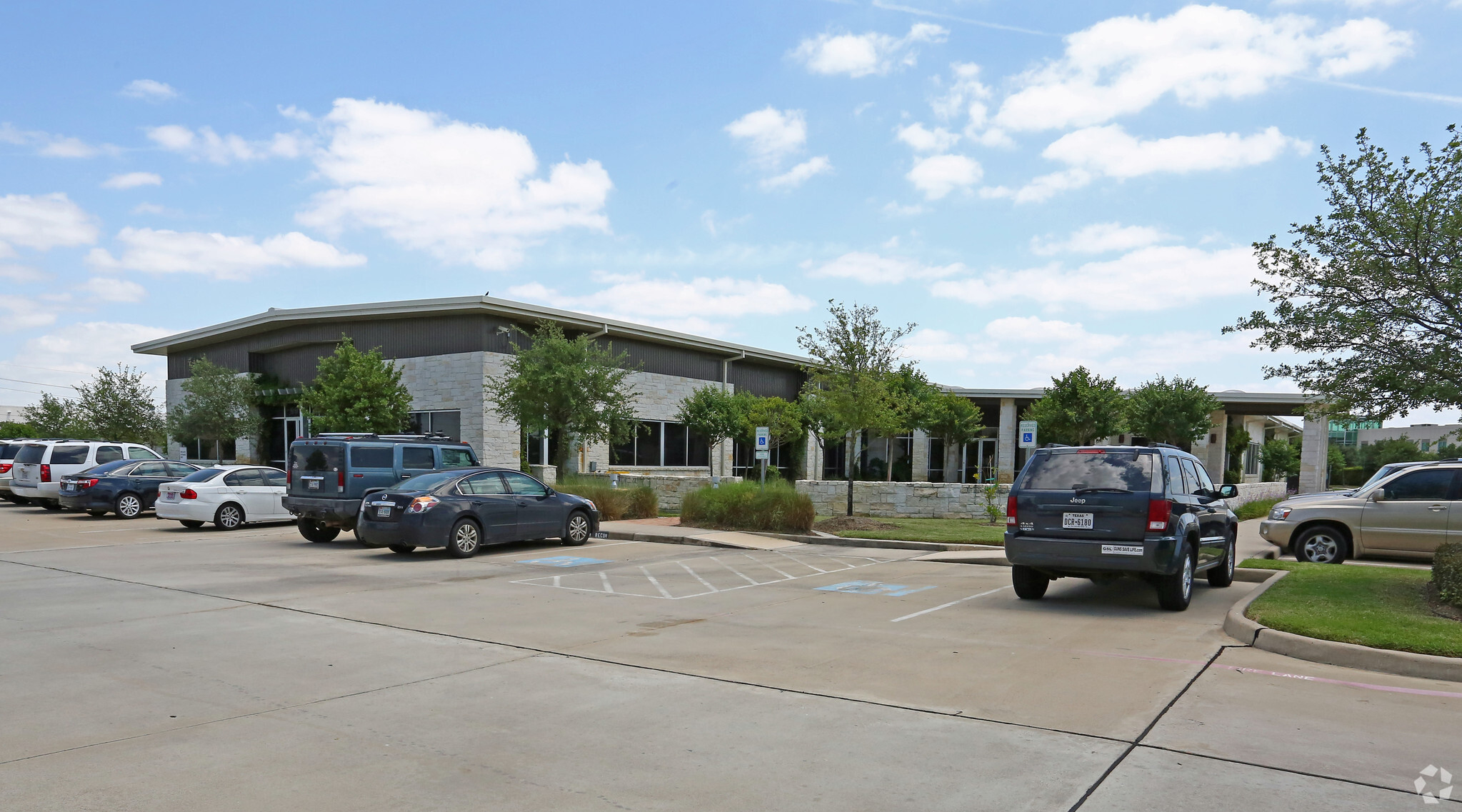 9977 W Sam Houston Pky N, Houston, TX à louer Photo de l’immeuble– Image 1 sur 13