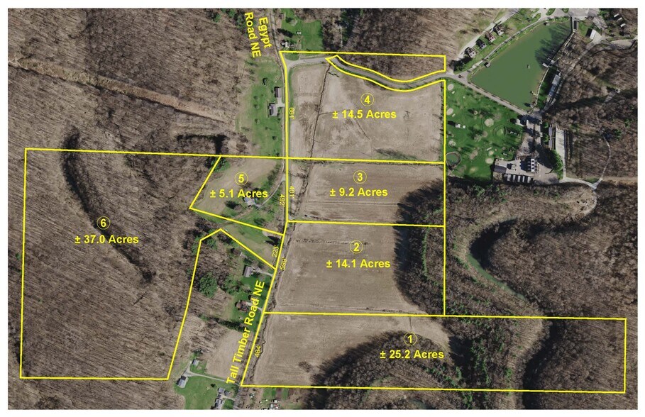 1728 Tall Timber Rd NE, New Philadelphia, OH à vendre - Photo de l’immeuble – Image 2 sur 50