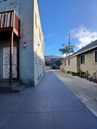 Plus de détails pour 327 W 58th St, Los Angeles, CA - Logement à vendre