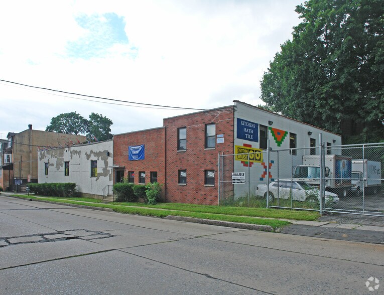 520 E 3rd St, Mount Vernon, NY à louer - Photo principale – Image 1 sur 8