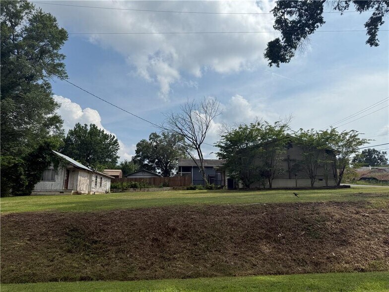 1203 S Glenwood Ave, Russellville, AR à vendre - Photo de l’immeuble – Image 3 sur 11