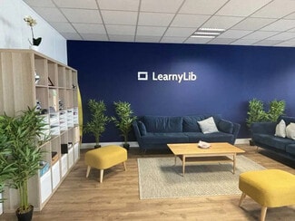 Plus de détails pour Bureau à louer