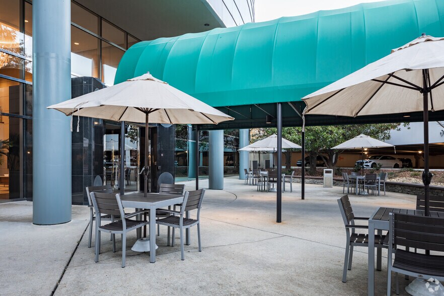 3700 Crestwood Pky NW, Duluth, GA à louer - Photo de l’immeuble – Image 3 sur 19