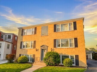 Plus de détails pour 8109 W Lawrence Ave, Norridge, IL - Logement à vendre