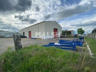 Plus de détails pour Bureau, Local d'activités à louer