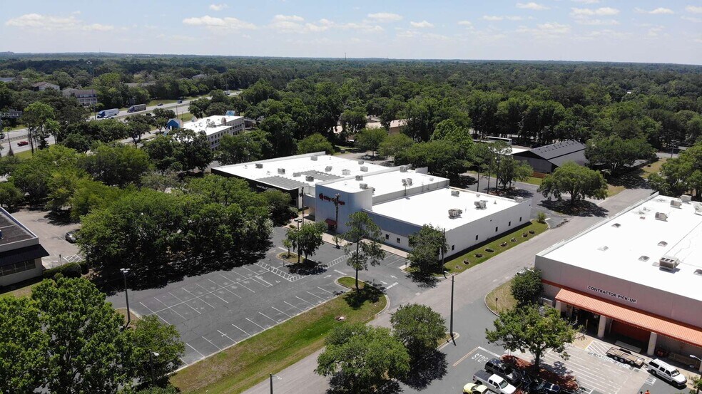 7001 NW 4th Blvd, Gainesville, FL à louer - Photo de l’immeuble – Image 1 sur 7