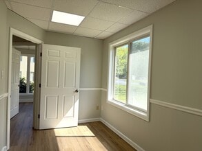 750 Straits Tpke, Middlebury, CT à louer Photo intérieure– Image 1 sur 4