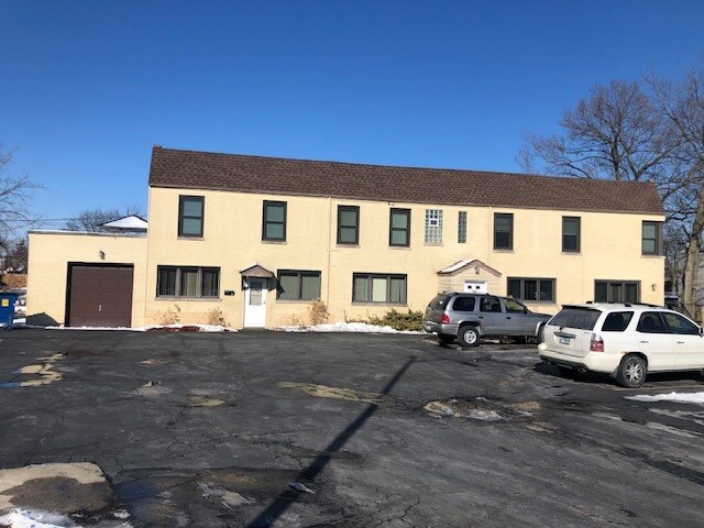 private, Des Plaines, IL à vendre - Photo de l’immeuble – Image 2 sur 2