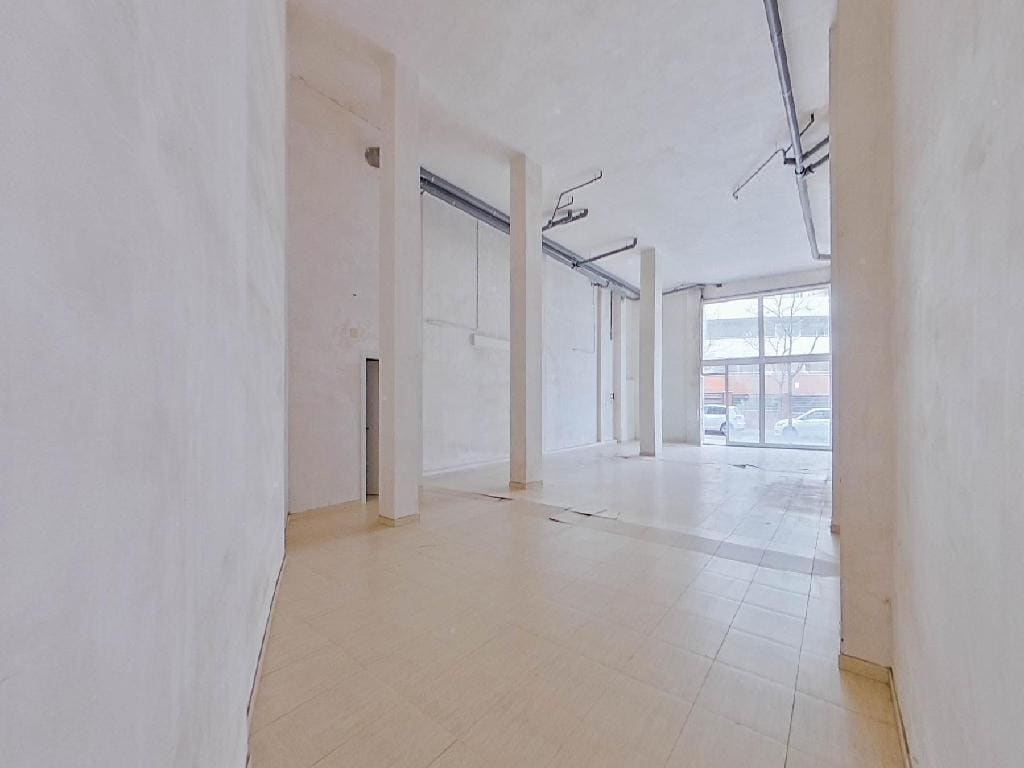 Manresa, BAR 08242 - - - Photo intérieure - Image 1 of 5