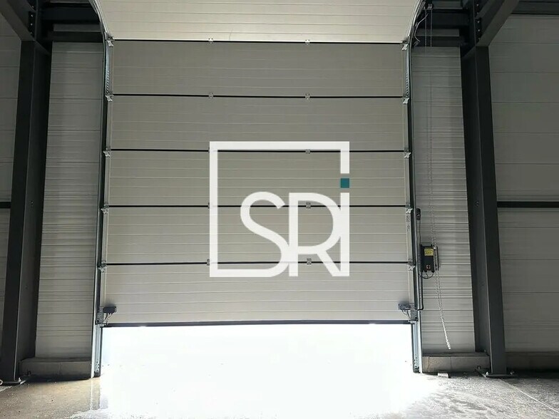 Industriel/Logistique dans Cusset à louer - Photo de l’immeuble – Image 2 sur 10