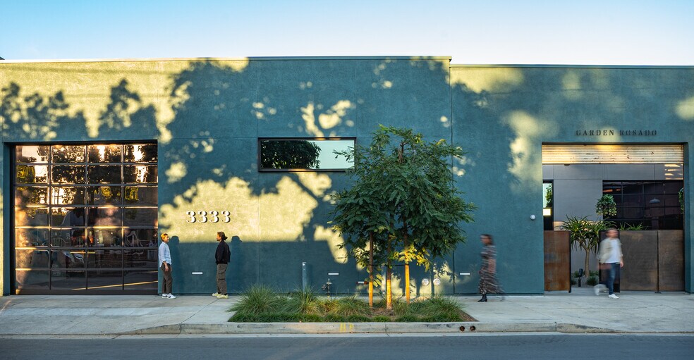 3333 Casitas Ave, Los Angeles, CA à louer - Photo de l’immeuble – Image 2 sur 11