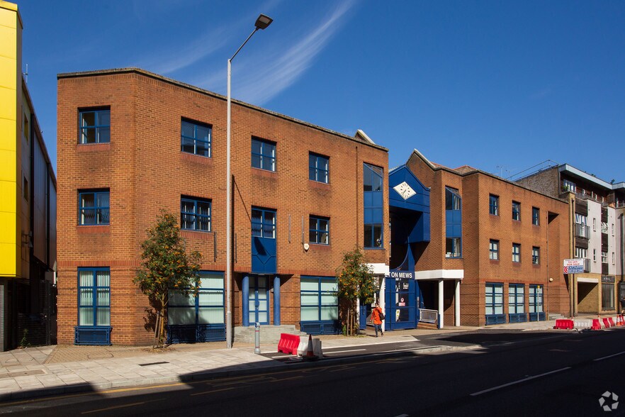 167-169 London Rd, Kingston Upon Thames à vendre - Photo de l’immeuble – Image 1 sur 7