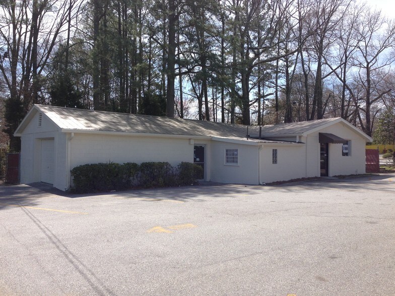 4051-4055 Lawrenceville Hwy, Tucker, GA à vendre - Photo de l’immeuble – Image 2 sur 8