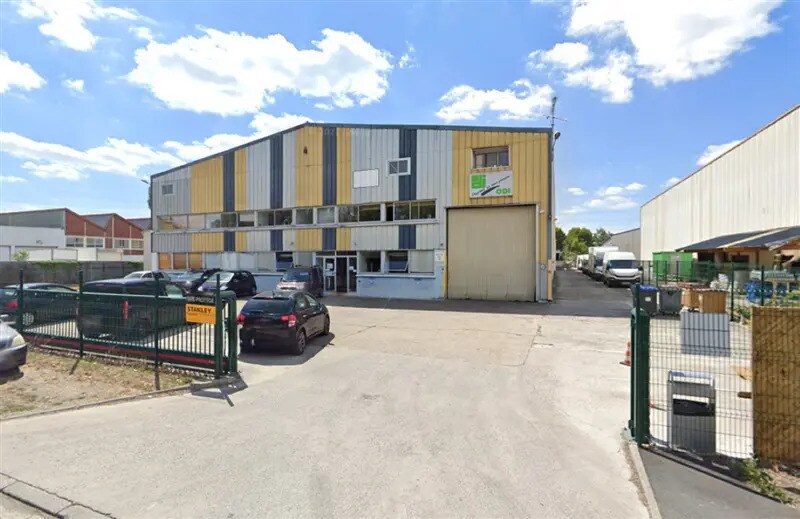 Industriel/Logistique dans Villeneuve-la-Garenne à louer - Photo de l’immeuble – Image 1 sur 7