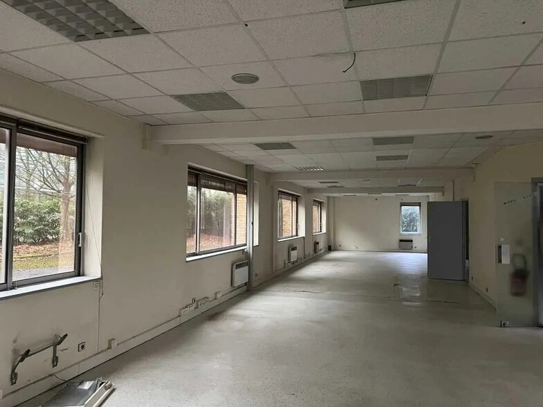 6 Square Isaac Newton, Montigny-le-Bretonneux à vendre - Photo intérieure – Image 2 sur 6