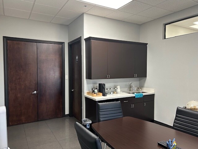 821 Union Pacific Blvd, Laredo, TX à louer - Photo de l’immeuble – Image 3 sur 25