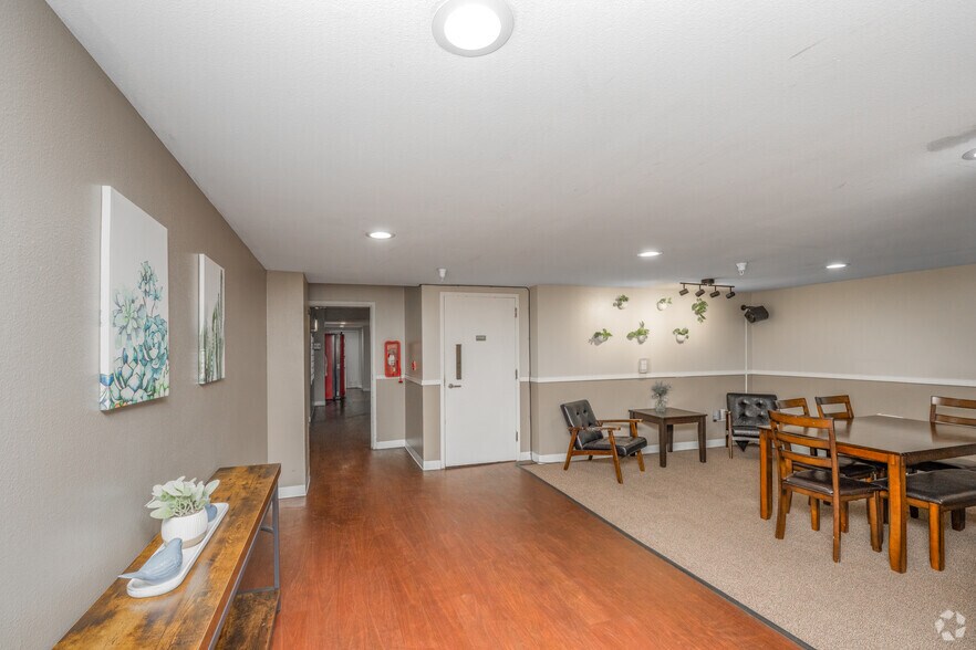 534-550 Capitol Way S, Olympia, WA à louer - Photo de l’immeuble – Image 2 sur 13