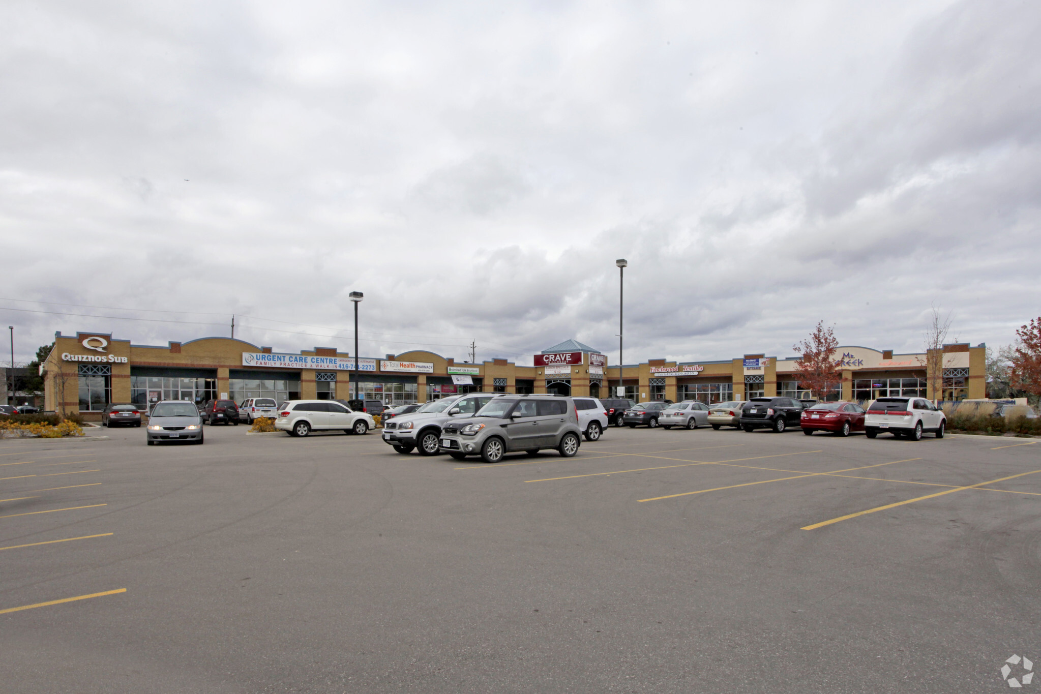 25 Woodbine Downs Blvd, Toronto, ON à vendre Photo principale– Image 1 sur 4