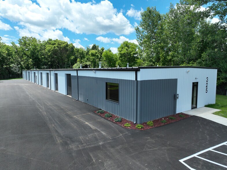 325 Harmon Ave, Lebanon, OH à louer - Photo de l’immeuble – Image 3 sur 11