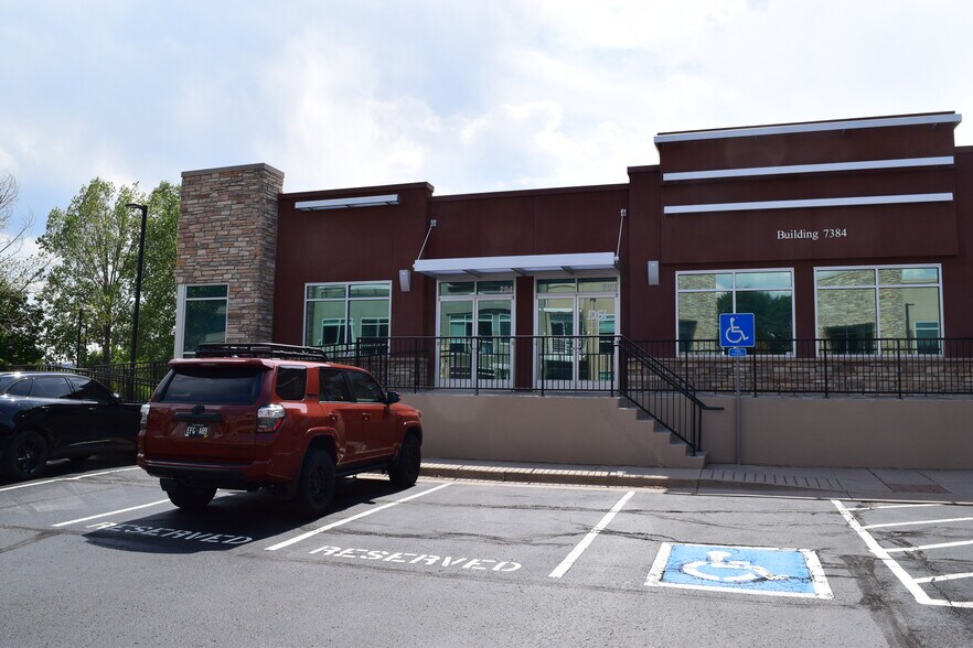 7384 S Alton Way, Centennial, CO à louer - Photo de l’immeuble – Image 3 sur 23