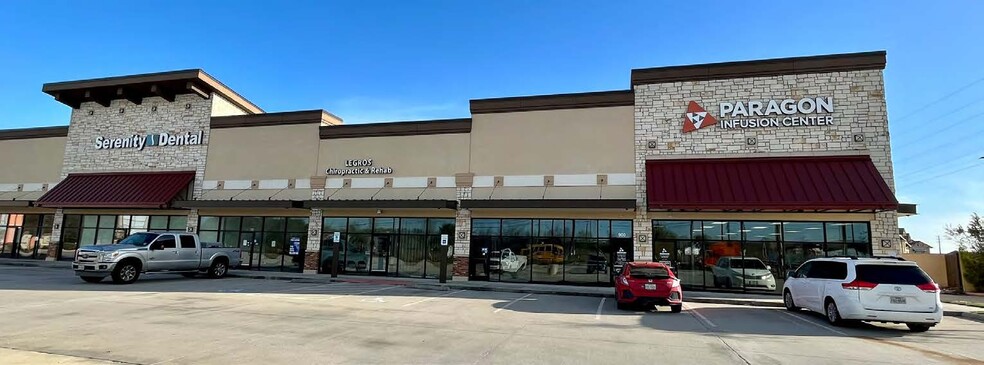 21927 Clay Rd, Katy, TX à vendre - Photo de l’immeuble – Image 3 sur 5