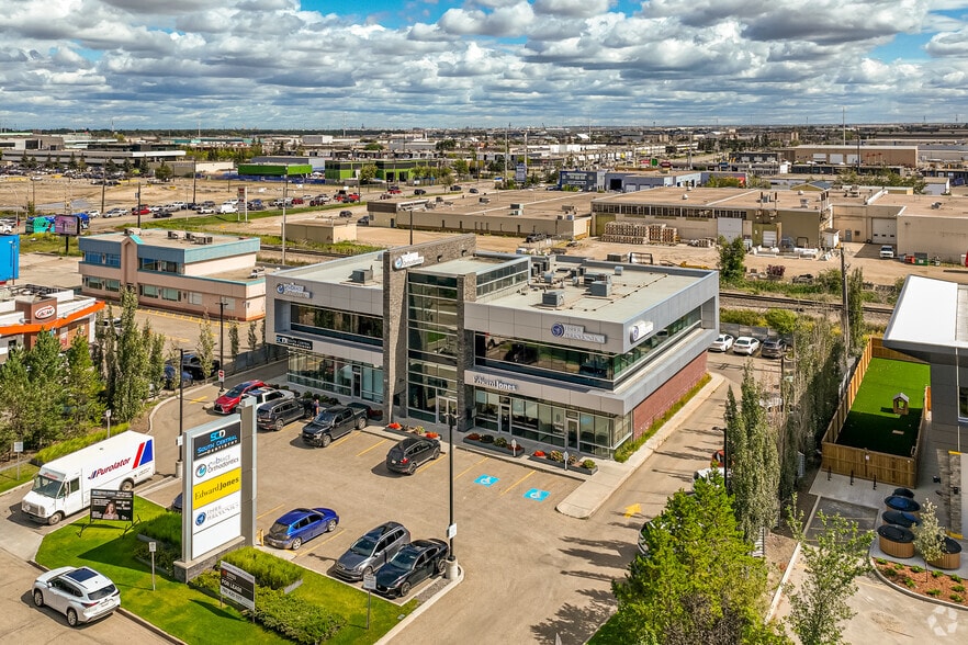 4905 Gateway Blvd, Edmonton, AB à louer - Aérien – Image 2 sur 5