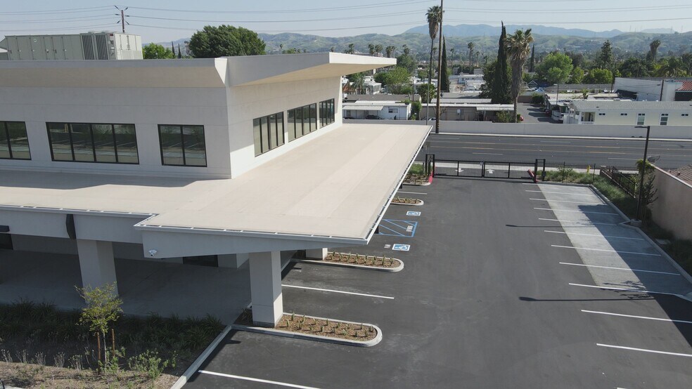 25258 Redlands Blvd, Loma Linda, CA à louer - Vidéo sur l’annonce professionnelle – Image 2 sur 52
