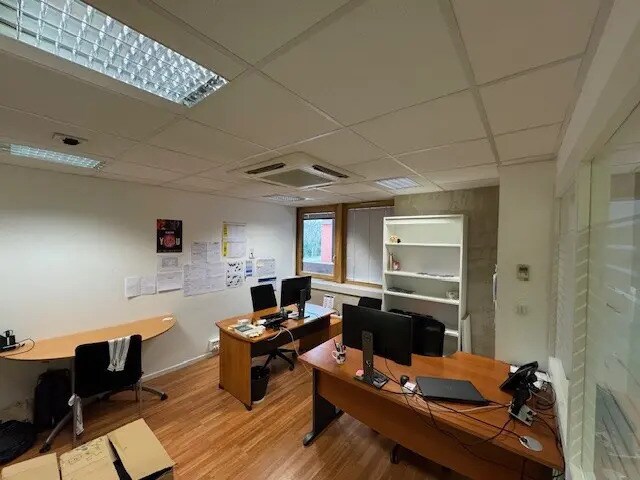Bureau dans Saint-Étienne à louer - Photo de l’immeuble – Image 2 sur 10