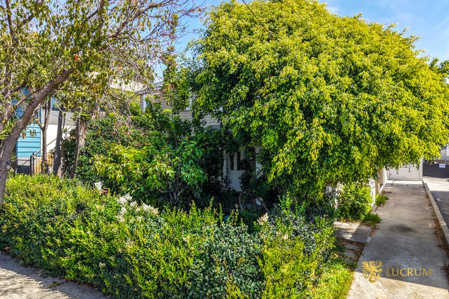238 Bicknell Ave, Santa Monica, CA à vendre - Photo de l’immeuble – Image 3 sur 19