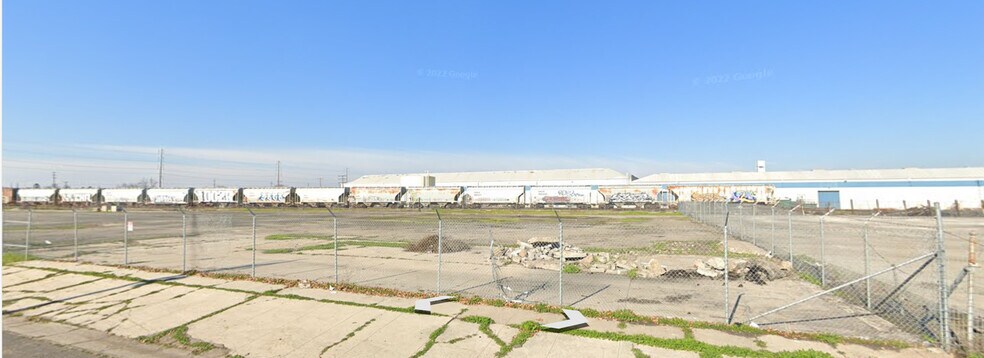 2025 E Weber Ave, Stockton, CA à louer - Photo de l’immeuble – Image 3 sur 4