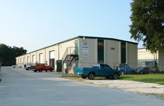 Plus de détails pour 704 W Park Ave, Edgewater, FL - Local d’activités à vendre