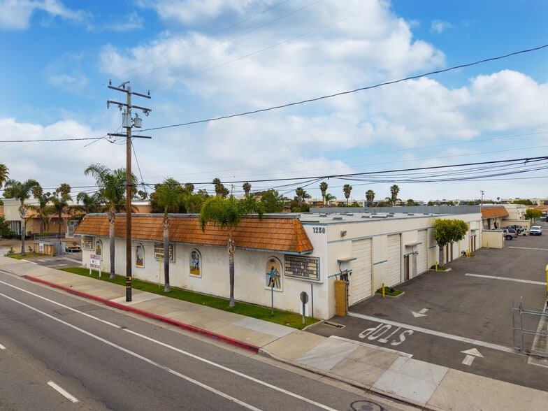 1222-1230 Saviers Rd, Oxnard, CA à vendre - Photo de l’immeuble – Image 2 sur 13