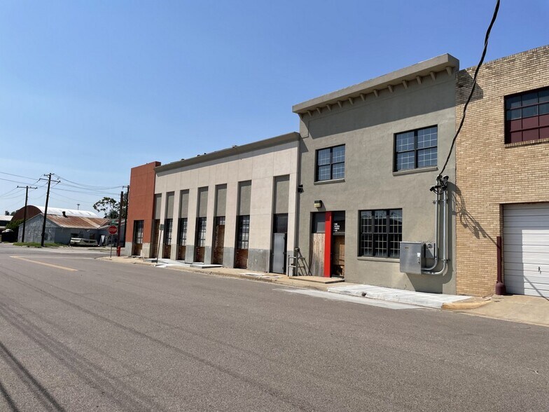 1735 NW 5th St, Oklahoma City, OK à vendre - Photo principale – Image 1 sur 27