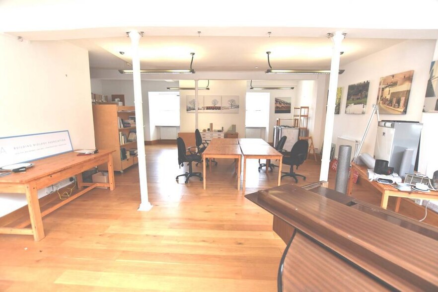 18 Market Pl, Bideford à vendre - Photo de l’immeuble – Image 3 sur 21