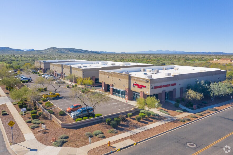 41780 N Vision Way, Phoenix, AZ à louer - Photo de l’immeuble – Image 3 sur 3